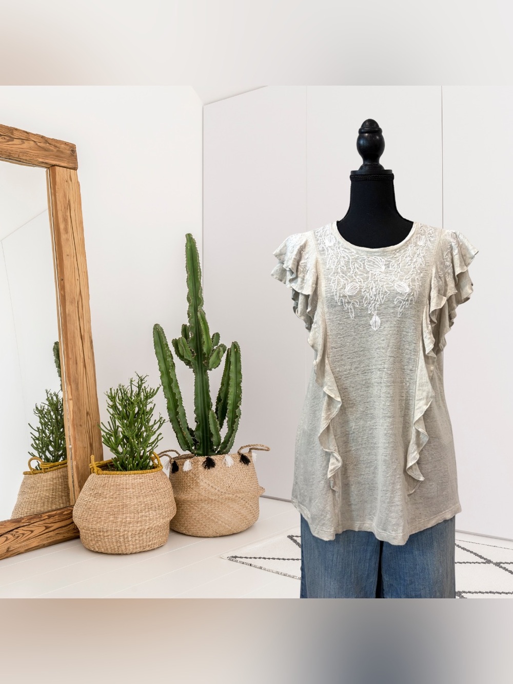 Chico’s Sea Embroidered Flutter-Sleeve Linen Top